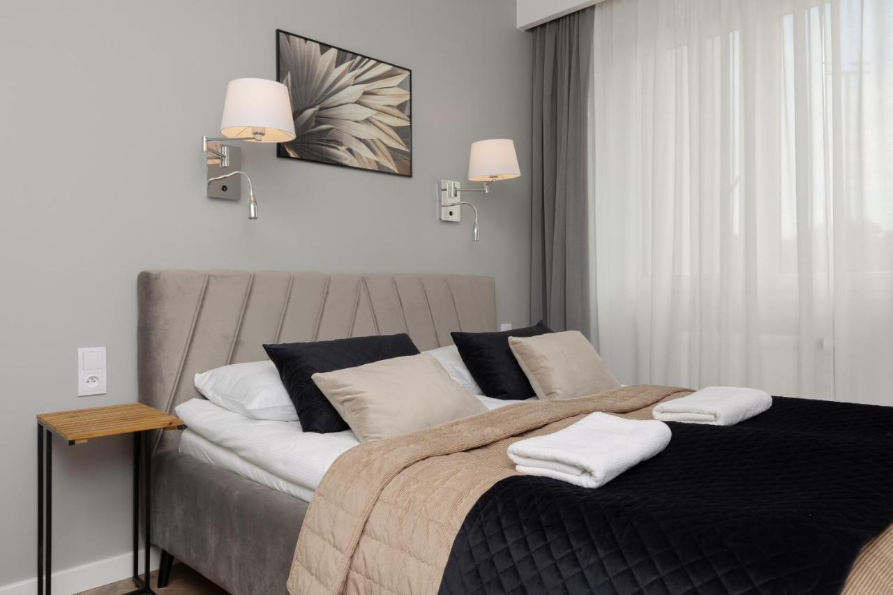 Stunning Family Apartment Ursynow With Parking & Balcony By Noclegi Renters Warsaw Exterior photo